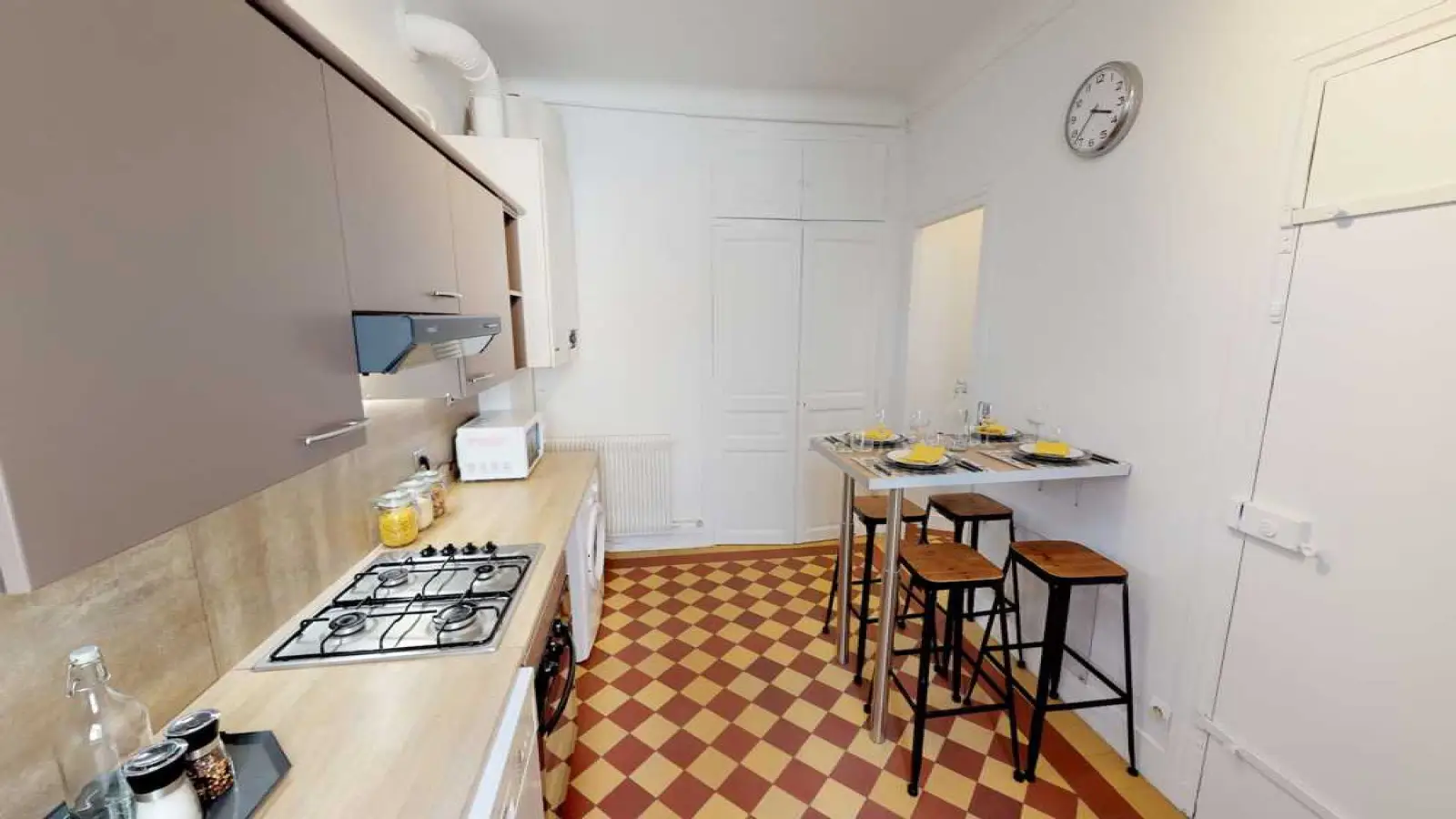 Room Rue François Mouthon in Paris