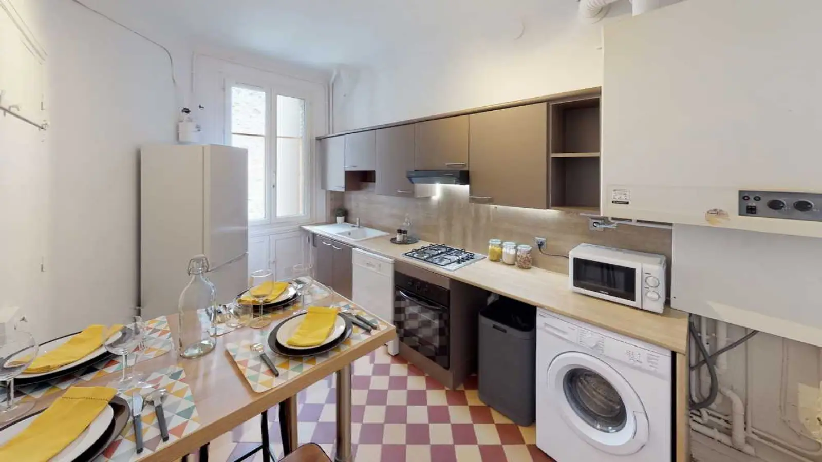 Room Rue François Mouthon in Paris