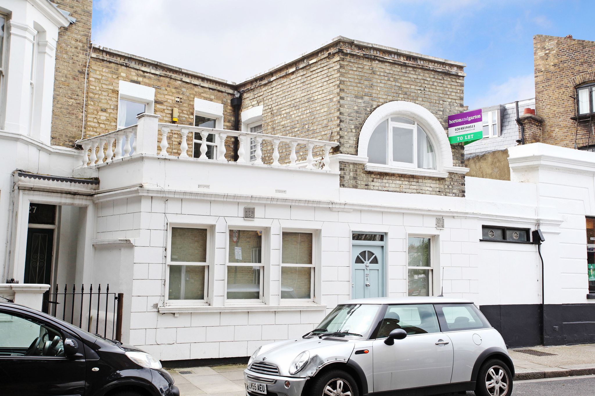 House Ashchurch Grove in Greater London
