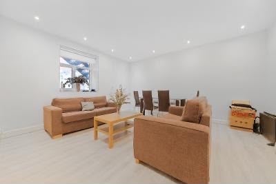 Room Kennington Park Road in Greater London