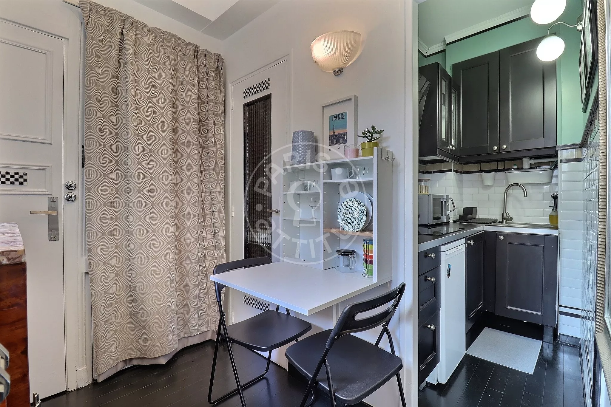 Appartement Rue de la Comète à Paris