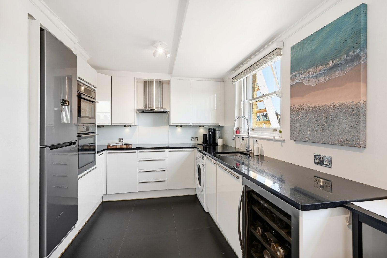 Flat Gloucester Street in City of Westminster