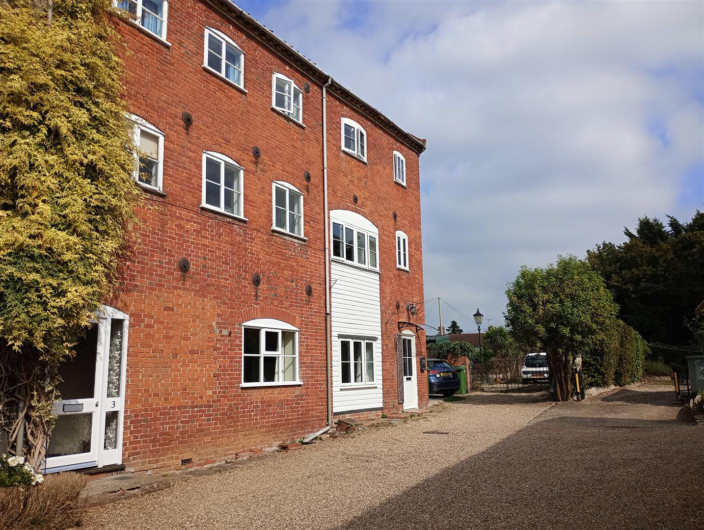 House Mendham Lane in South Norfolk