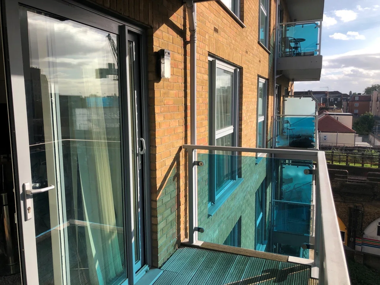 Flat Glenthorne Road in Greater London