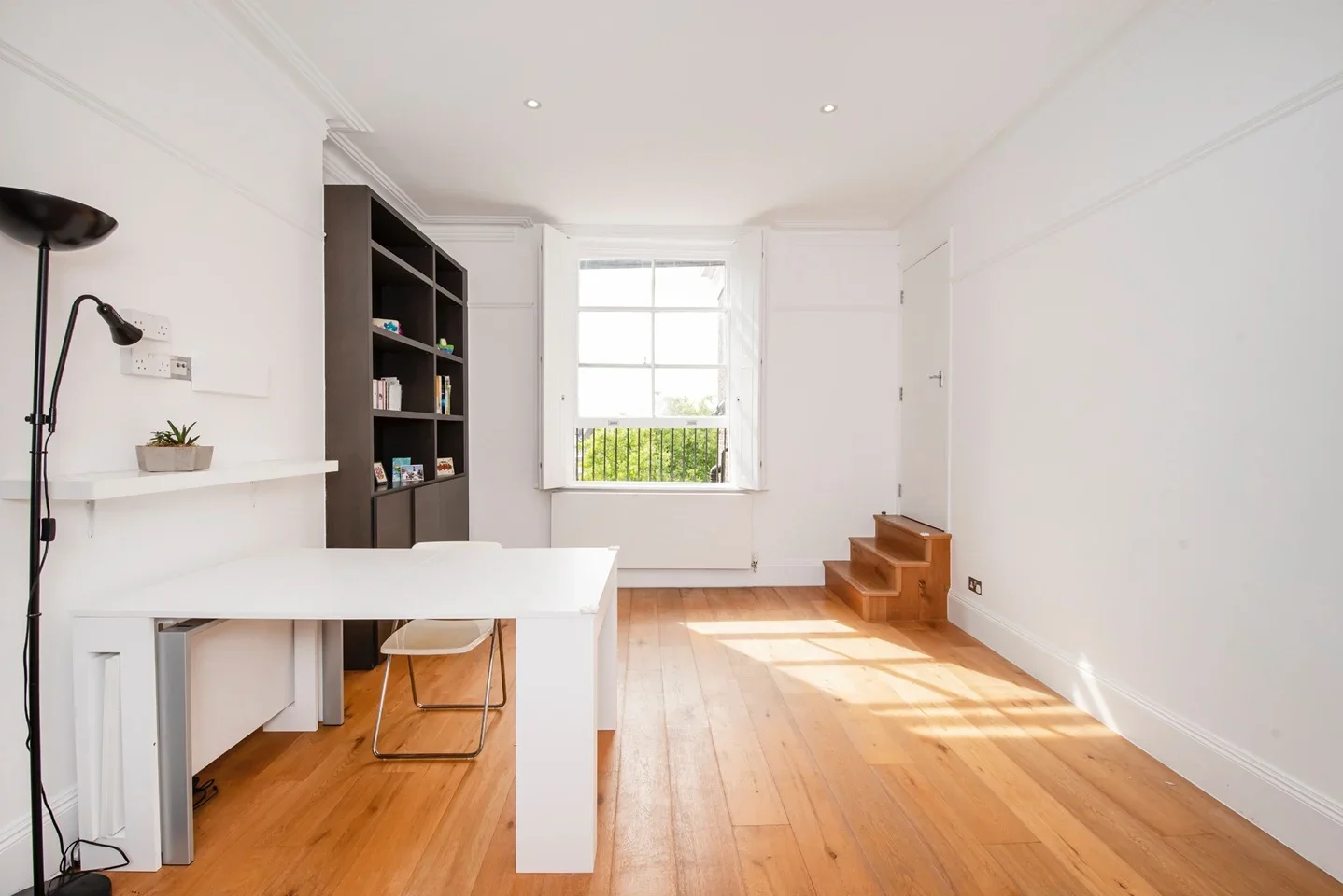 Flat Warrington Crescent in City of Westminster