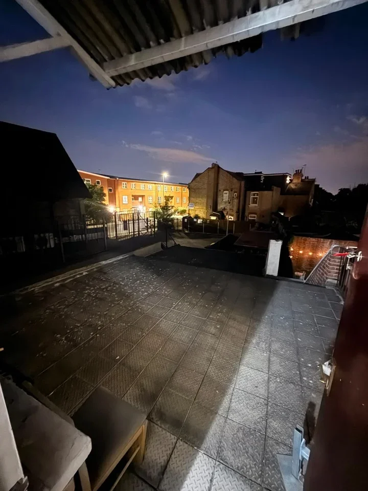 Room Lordship Lane in Greater London