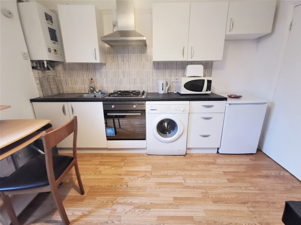 Flat Eversholt Street in Greater London
