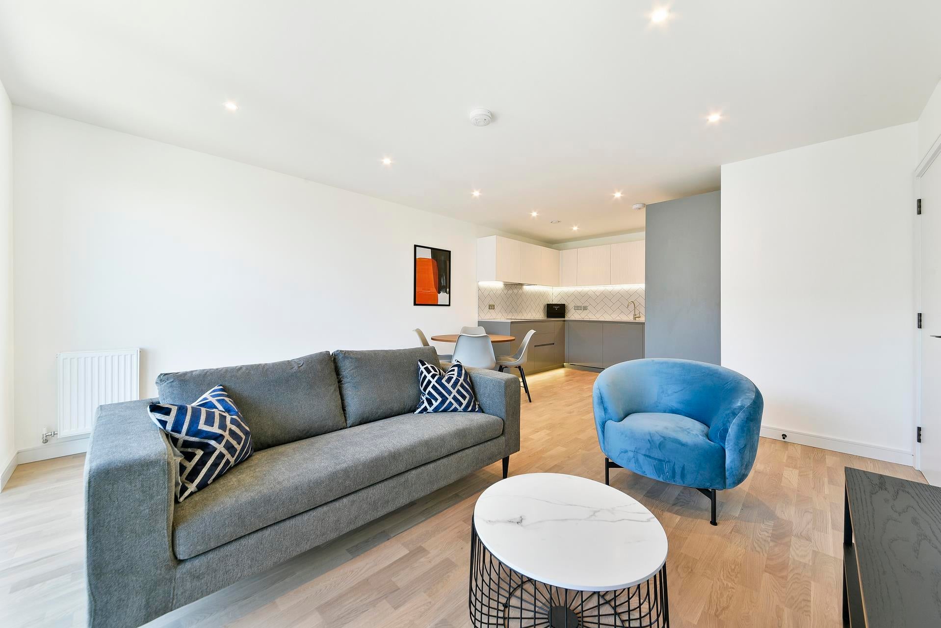 Flat Greenleaf Walk in Greater London