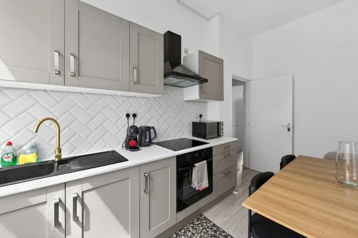 Flat Fonthill Road in Greater London