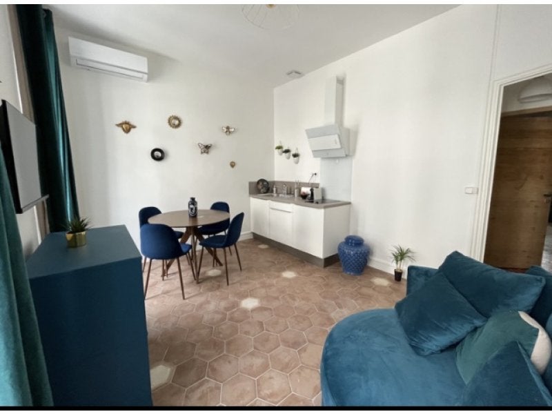 Flat Rue Daumier in Marseille