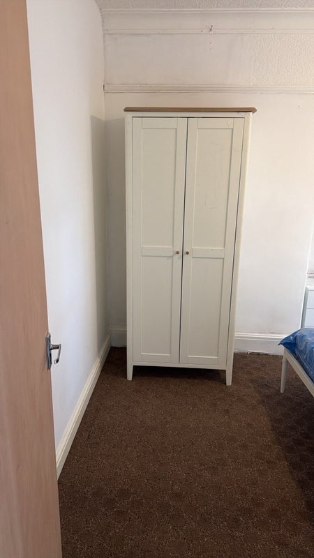Room Lily Lane in Manchester
