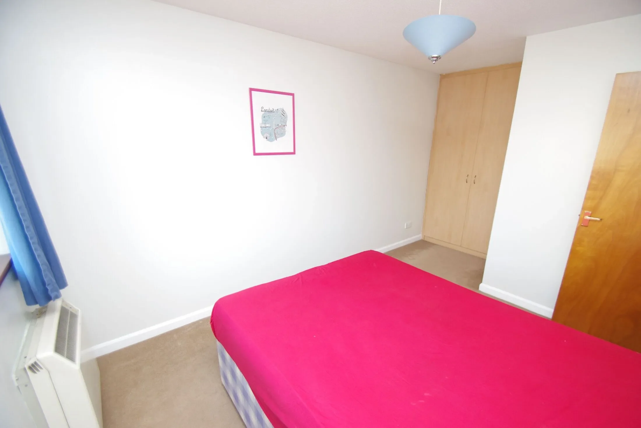 Flat Queen's Place in Watford
