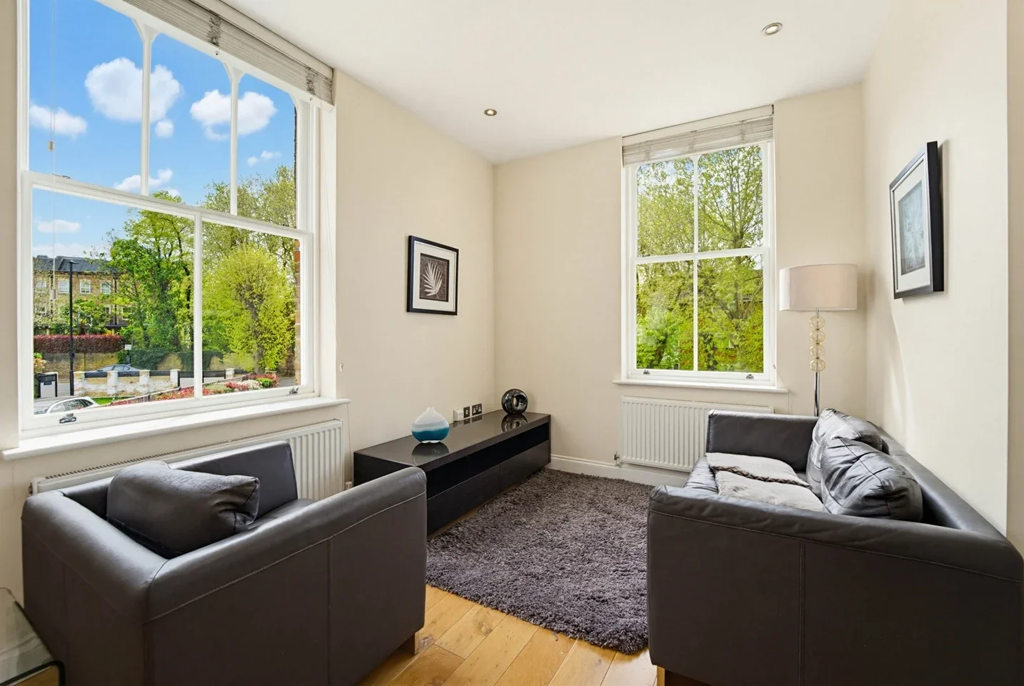 Flat Castlebar Park in Greater London
