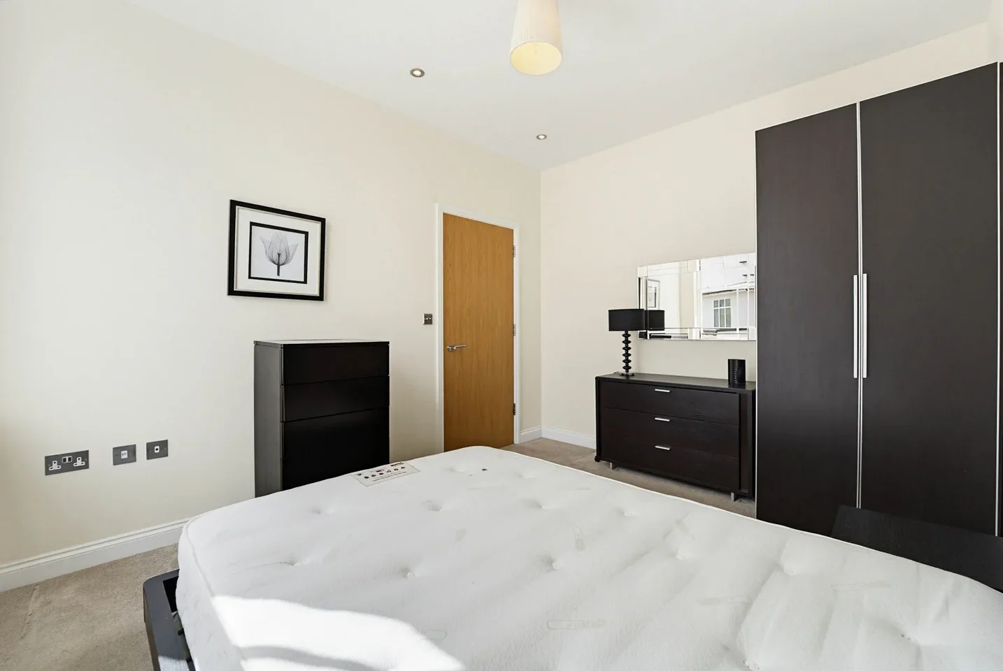 Flat Castlebar Park in Greater London