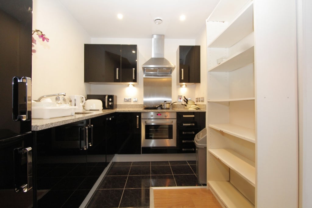 Room Globe Road in Greater London