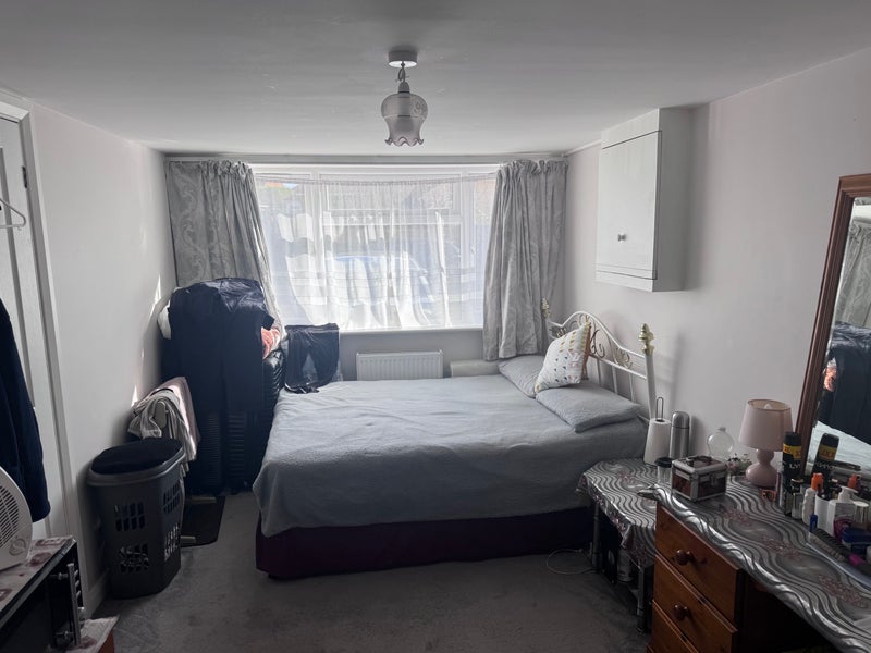 Flat Heather End in Swanley