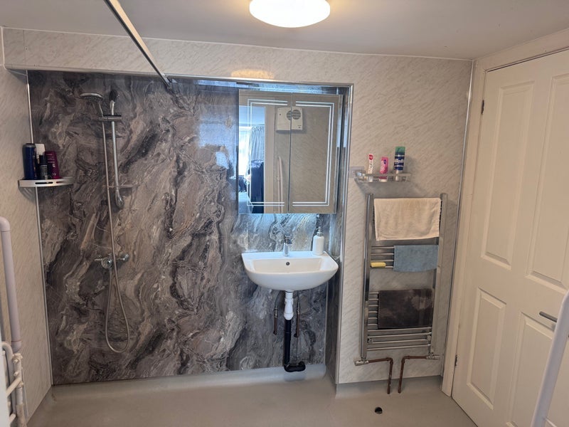 Flat Heather End in Swanley