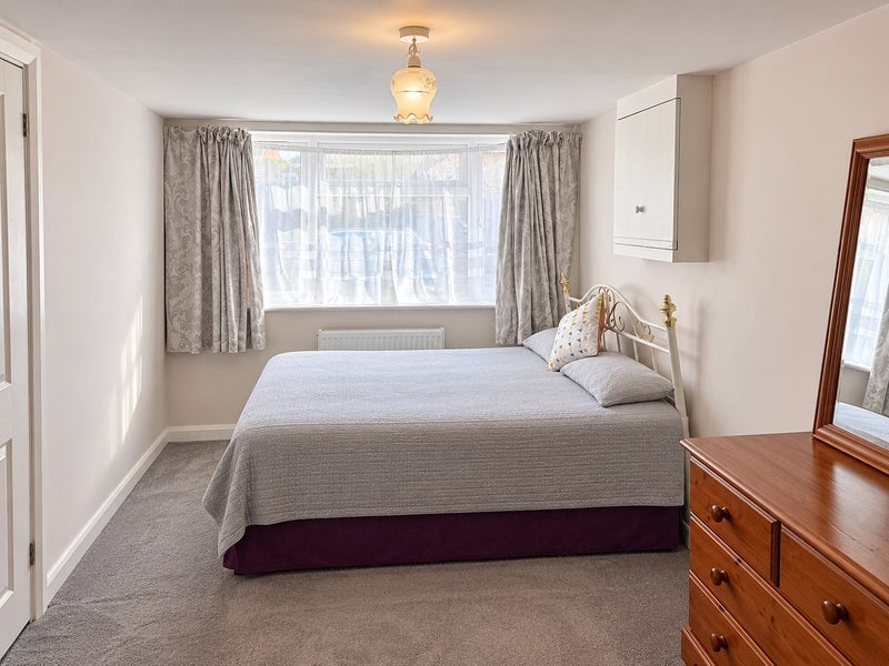 Flat Heather End in Swanley