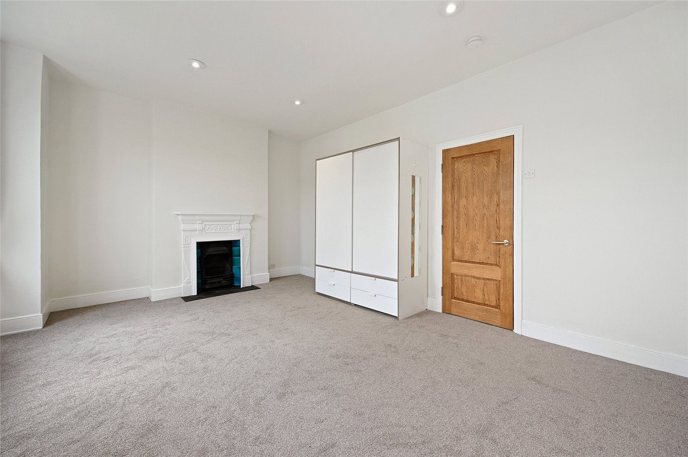 Flat Adelaide Grove in Greater London