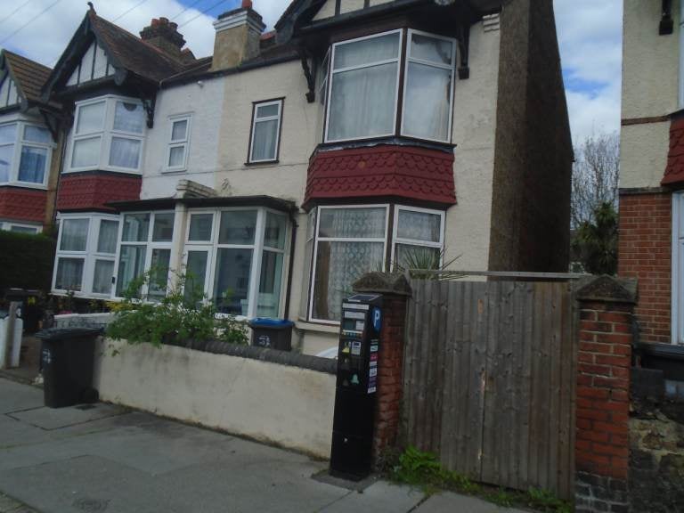House Inglis Road in Greater London