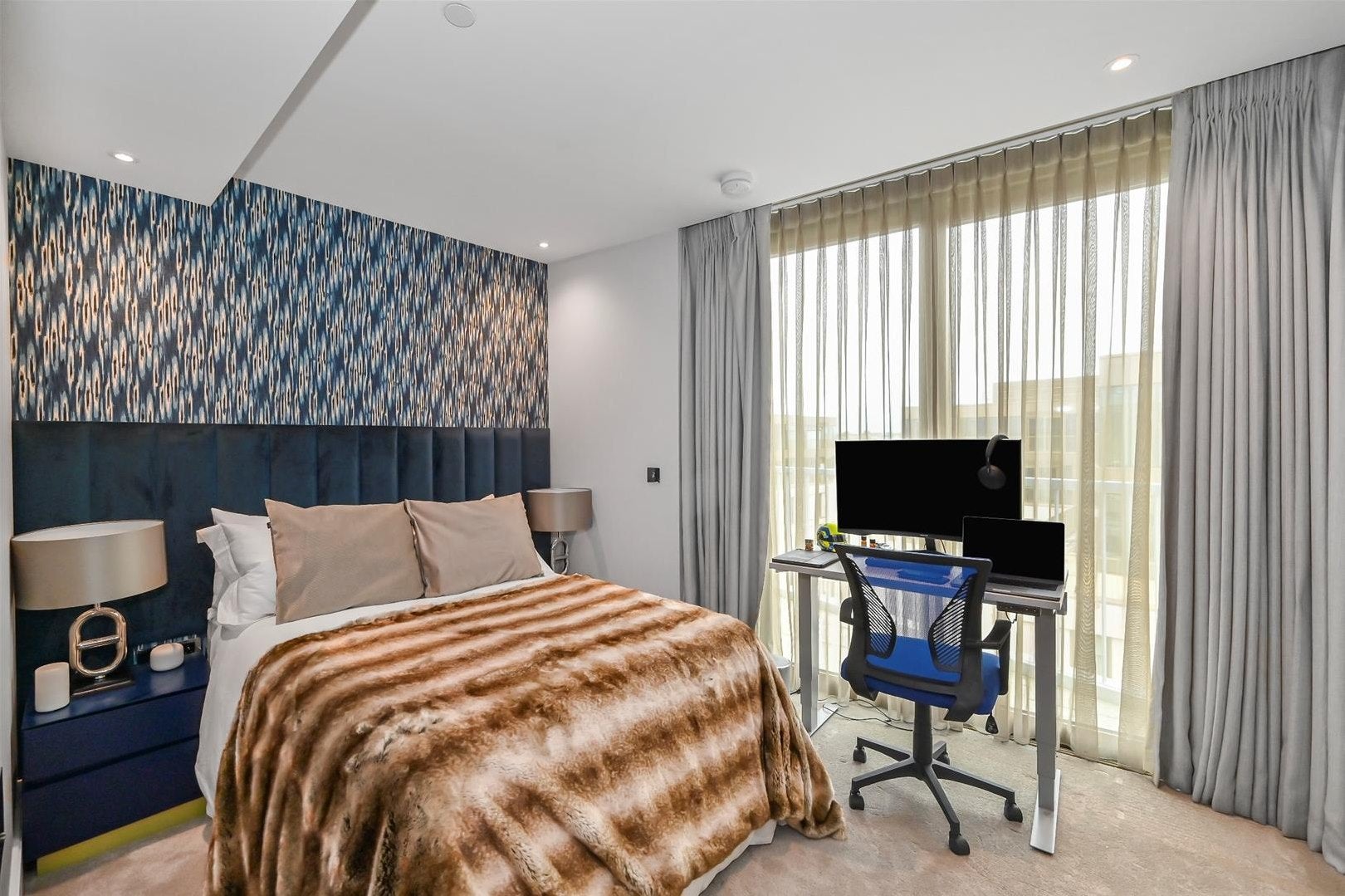 Flat Warwick Lane in Greater London