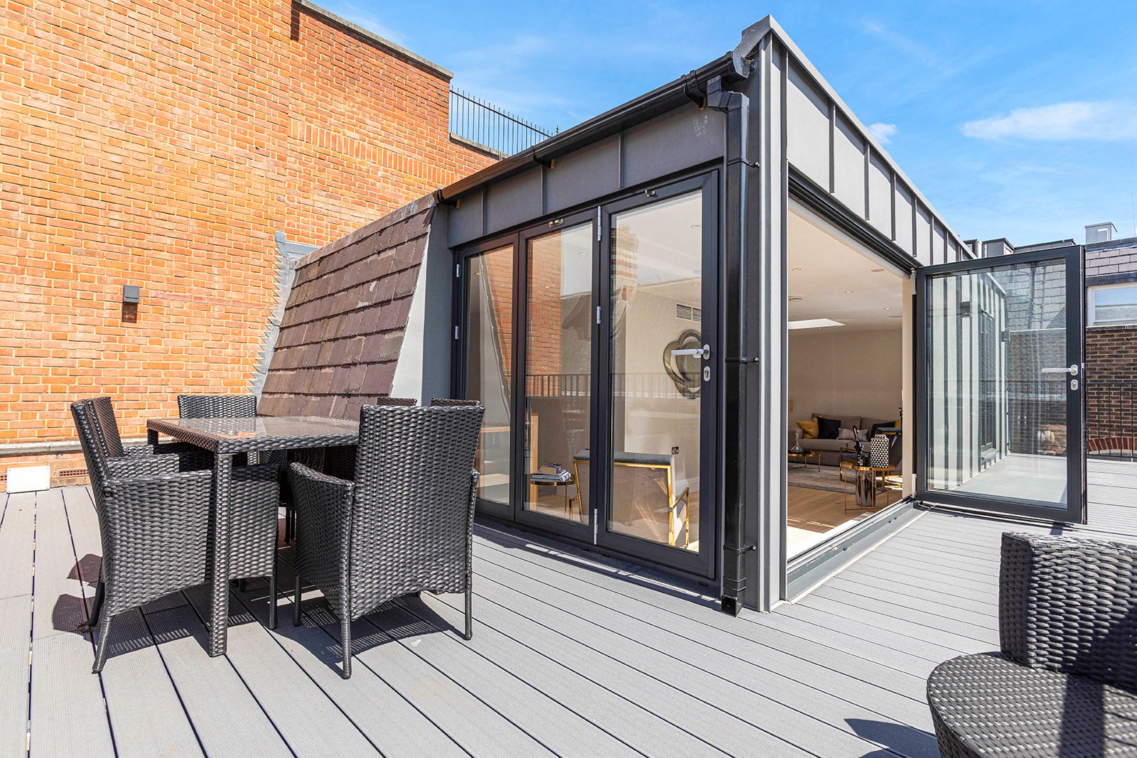 Flat Strand in City of Westminster