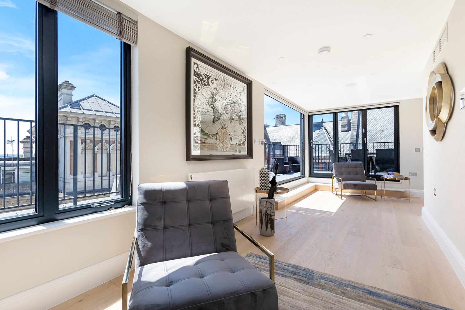 Flat Strand in City of Westminster
