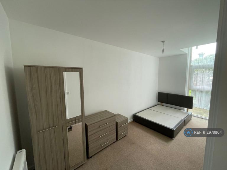 Flat Brindley Road in Manchester