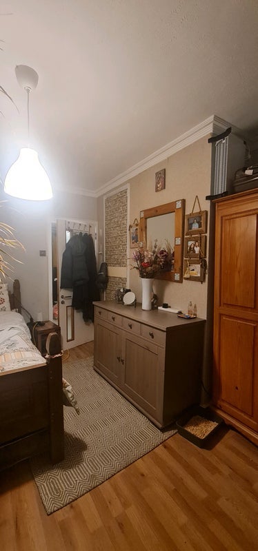 Room Purcell Street in Greater London