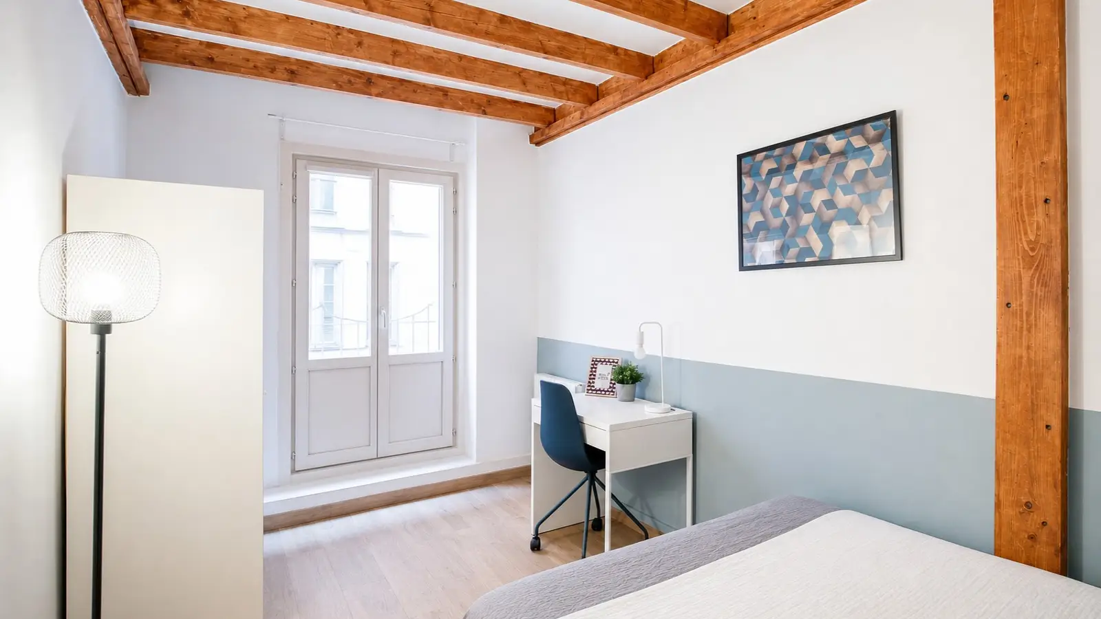 Room Montée Saint Barthélémy in Lyon