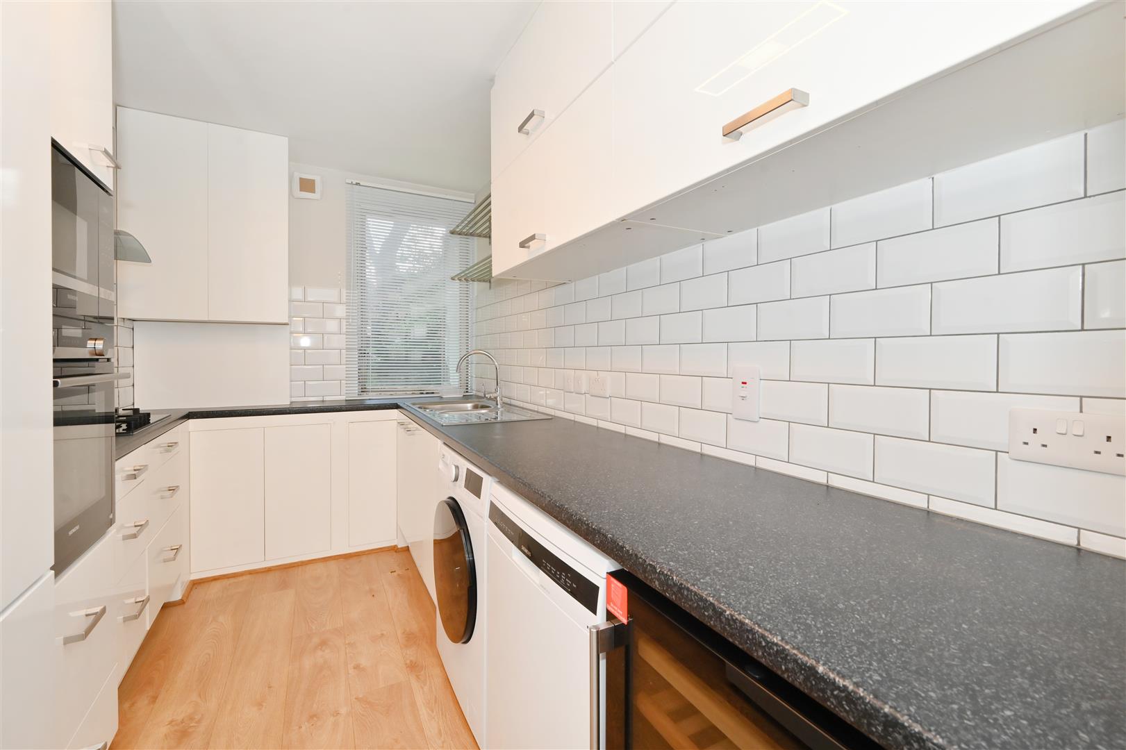 Flat Kensington Gore in City of Westminster