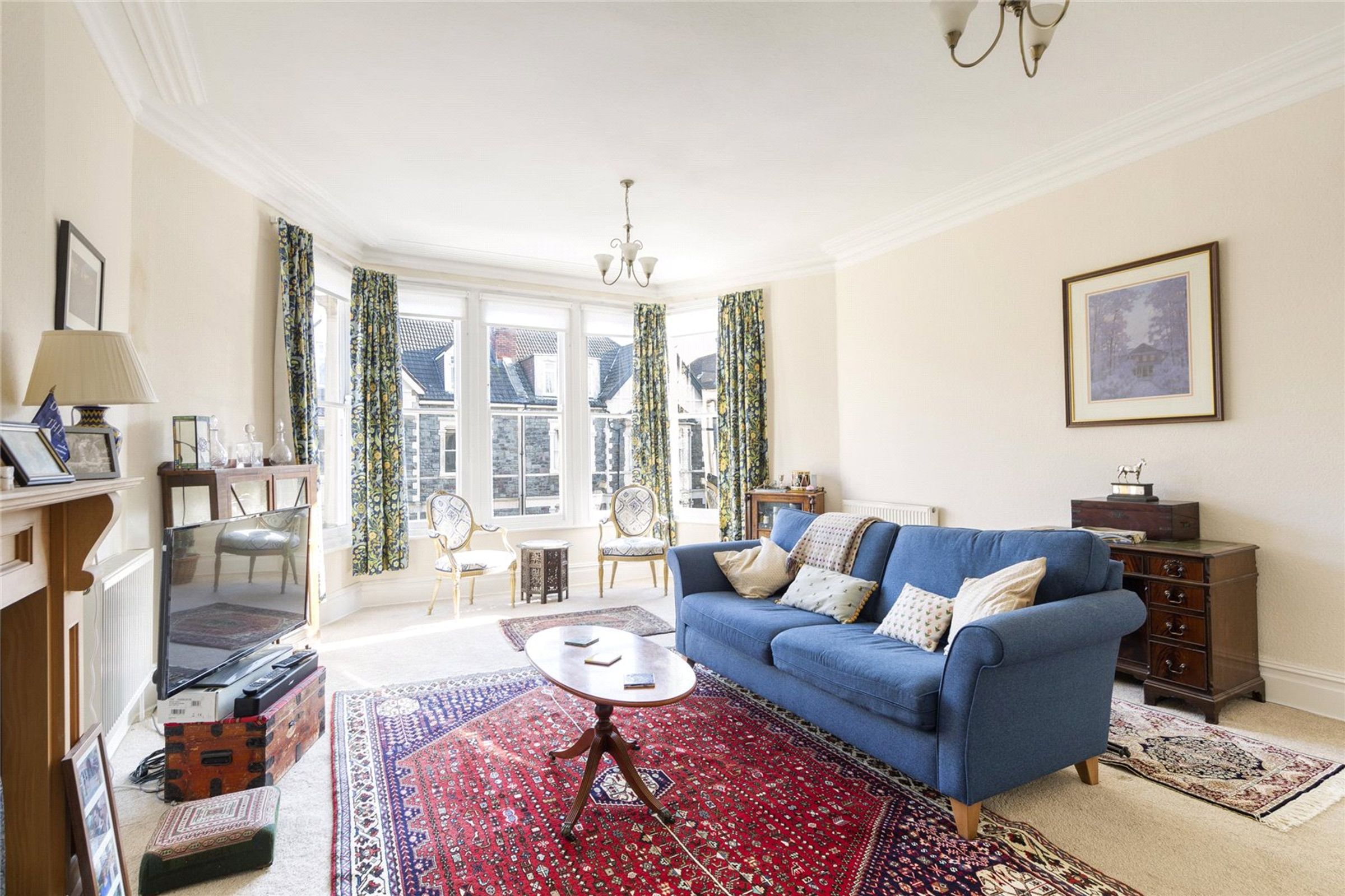 Flat Blenheim Road in Bristol