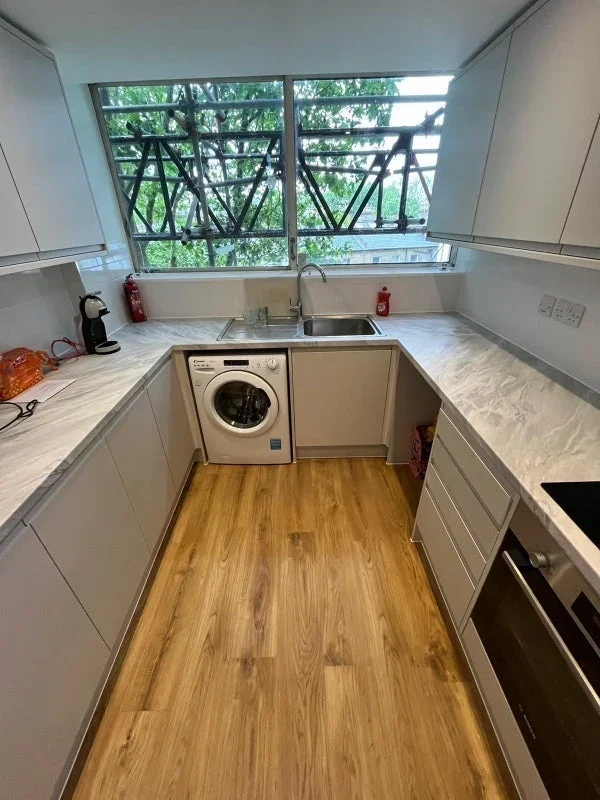 Room Treadgold Street in Greater London