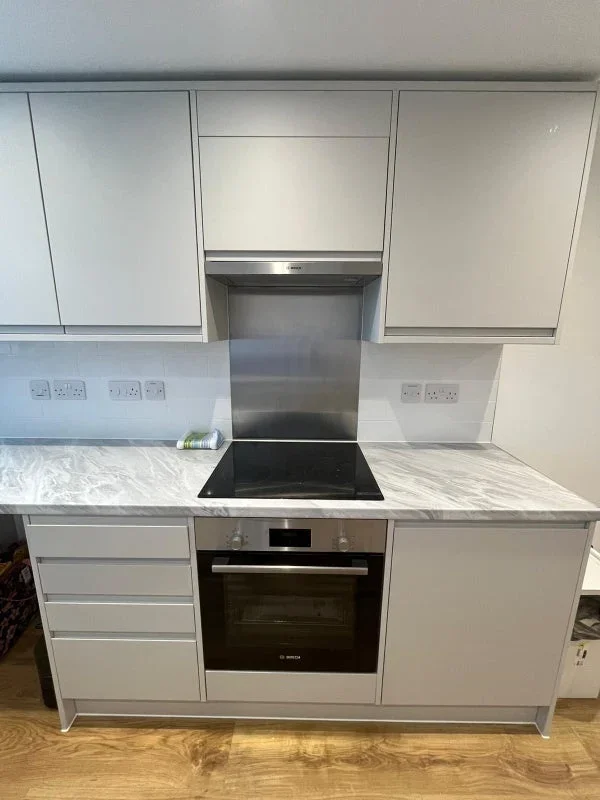 Room Treadgold Street in Greater London
