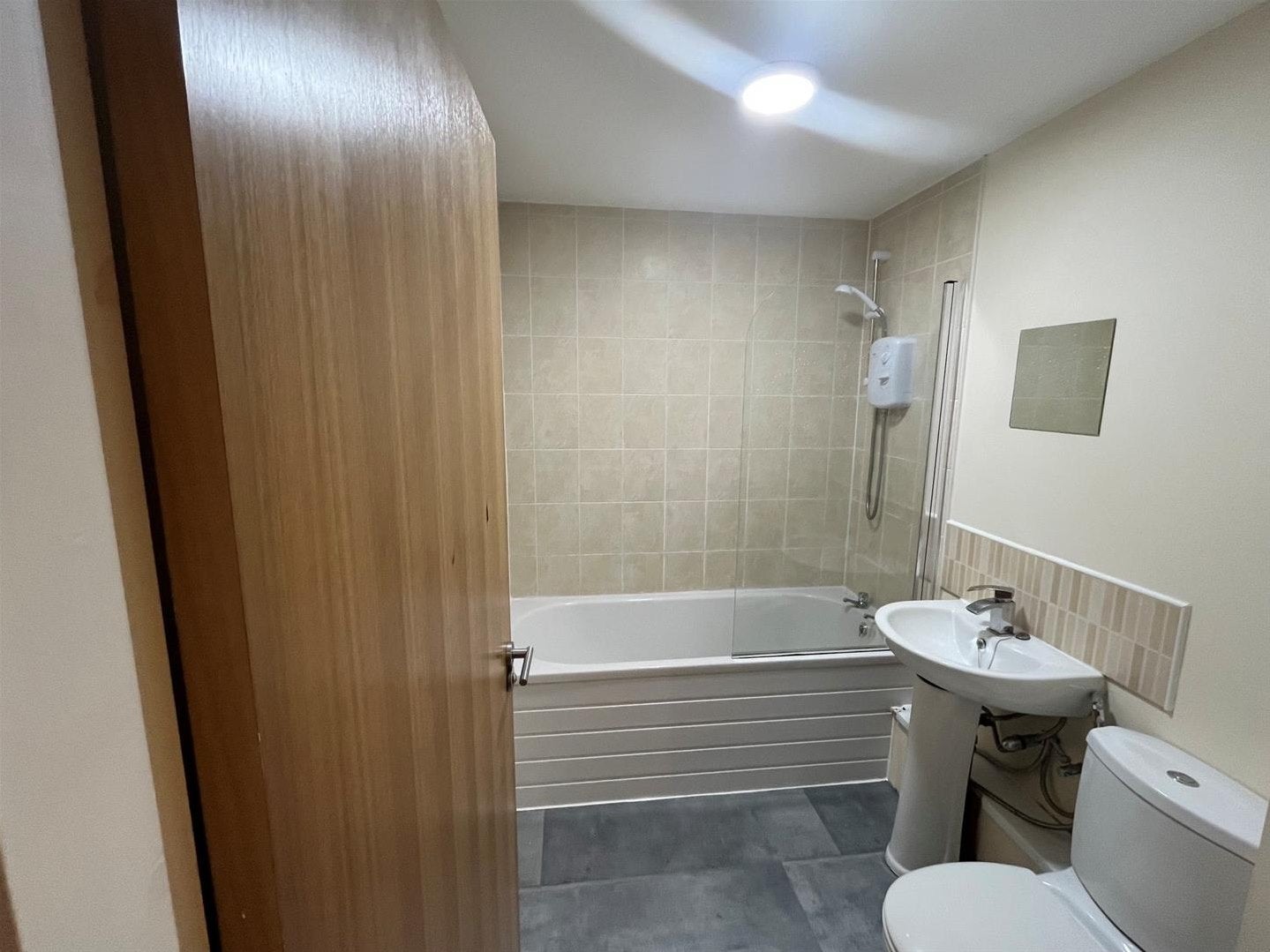 Flat Regency Gardens in Calderdale