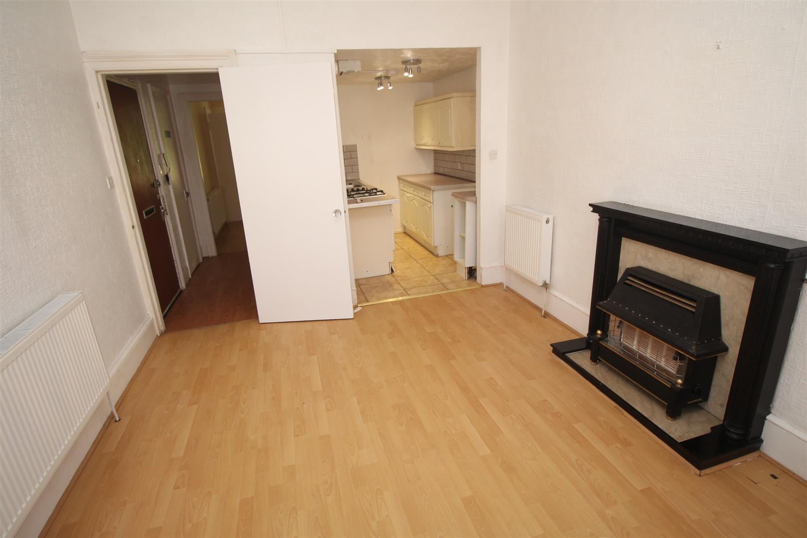 Flat Dempster Street in Greenock