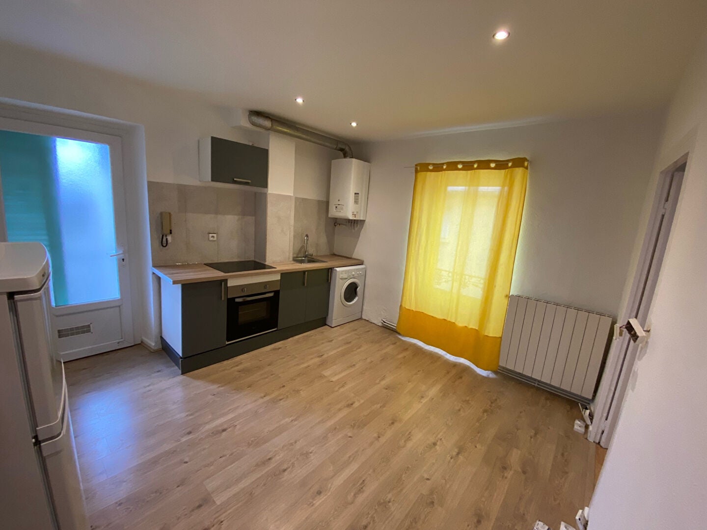 Flat Rue Jean Prompsault in Valence