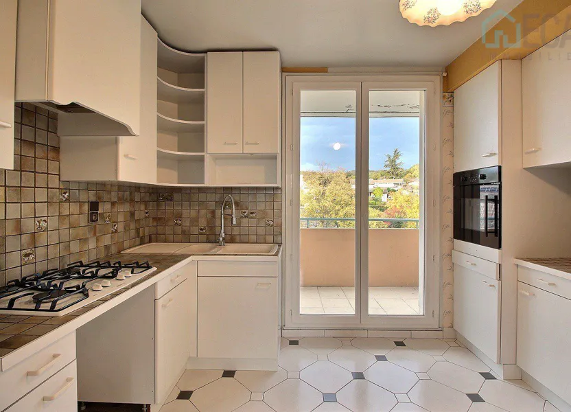 Flat Rue du Manoir in Ruy-Montceau