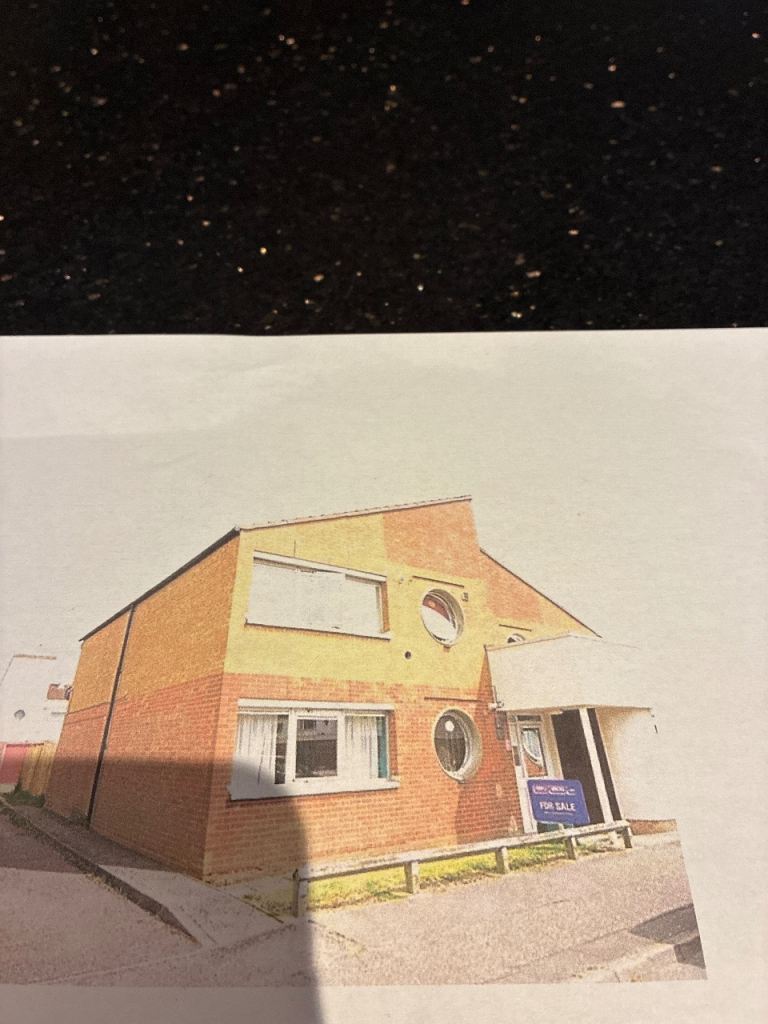 Flat Fillioll Close in Chelmsford