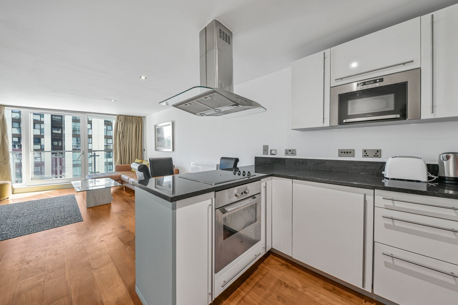 Flat Winchester Mews in Greater London