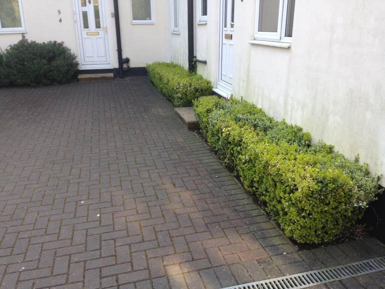 Flat Long Lane in Greater London
