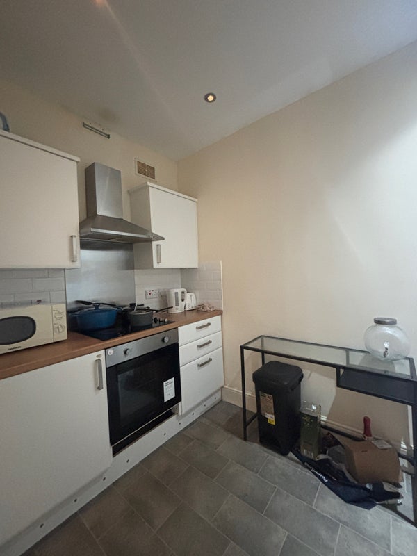 Room Denbrae Street in Glasgow