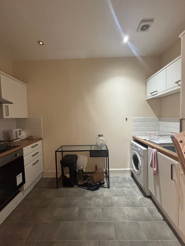 Room Denbrae Street in Glasgow