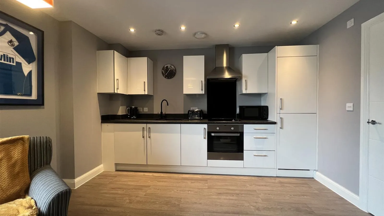 Flat Elmtree Way in Kingswood