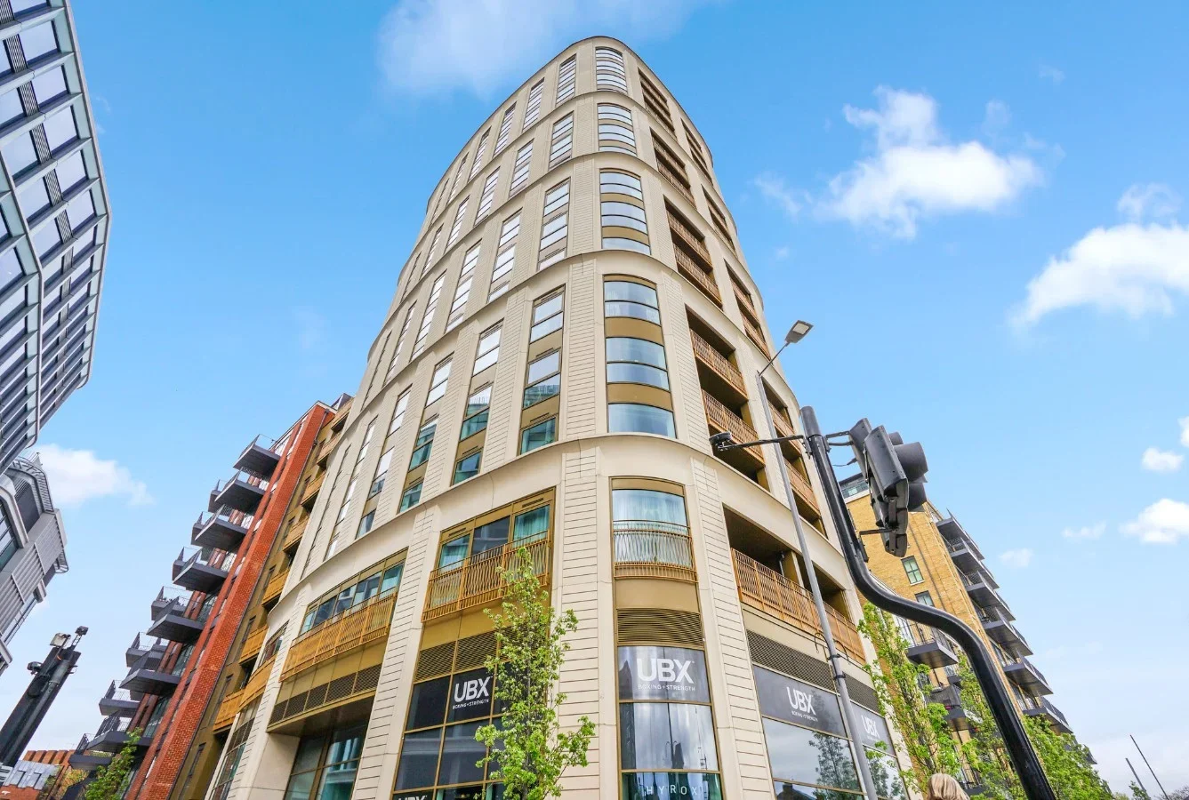 Flat Ashdown Road in Greater London