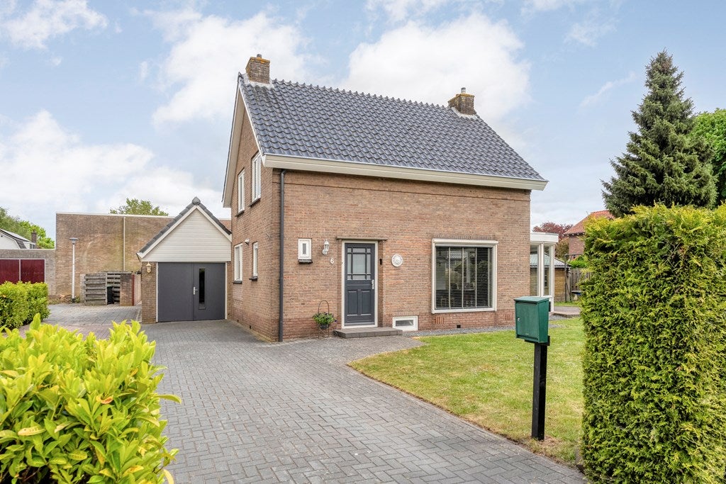 Huis Weth.Zonnenbergstraat 6 in Nieuwleusen