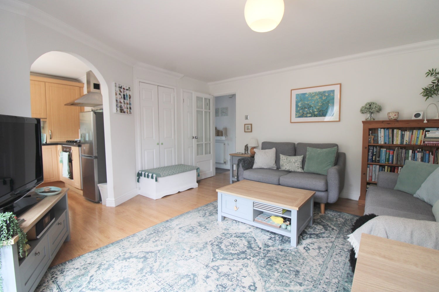 Flat Chilham Close in Surrey Heath