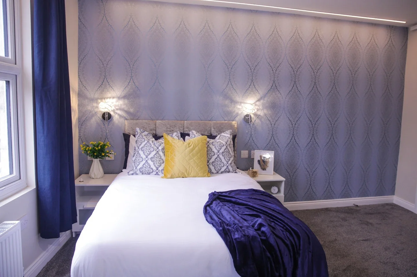Room Cliffe Road in Strood
