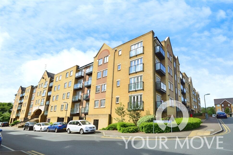 Flat Robinson Way in Dartford