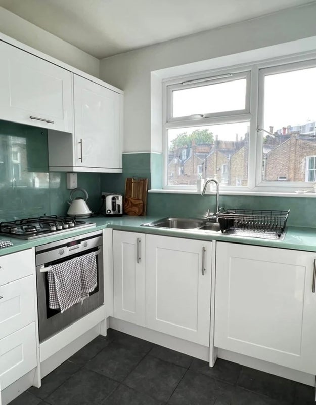 Flat Basire Street in Greater London
